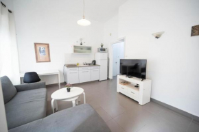 Location! 3 bedrooms apartment